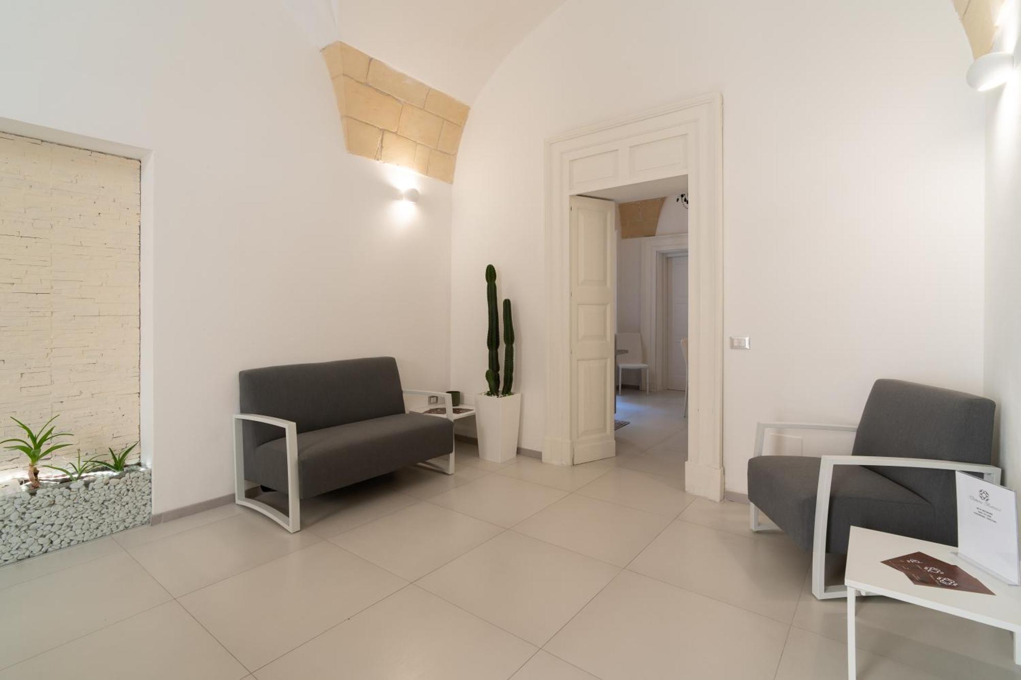 Dimora Barocca Luxury Suites Lecce Exterior foto