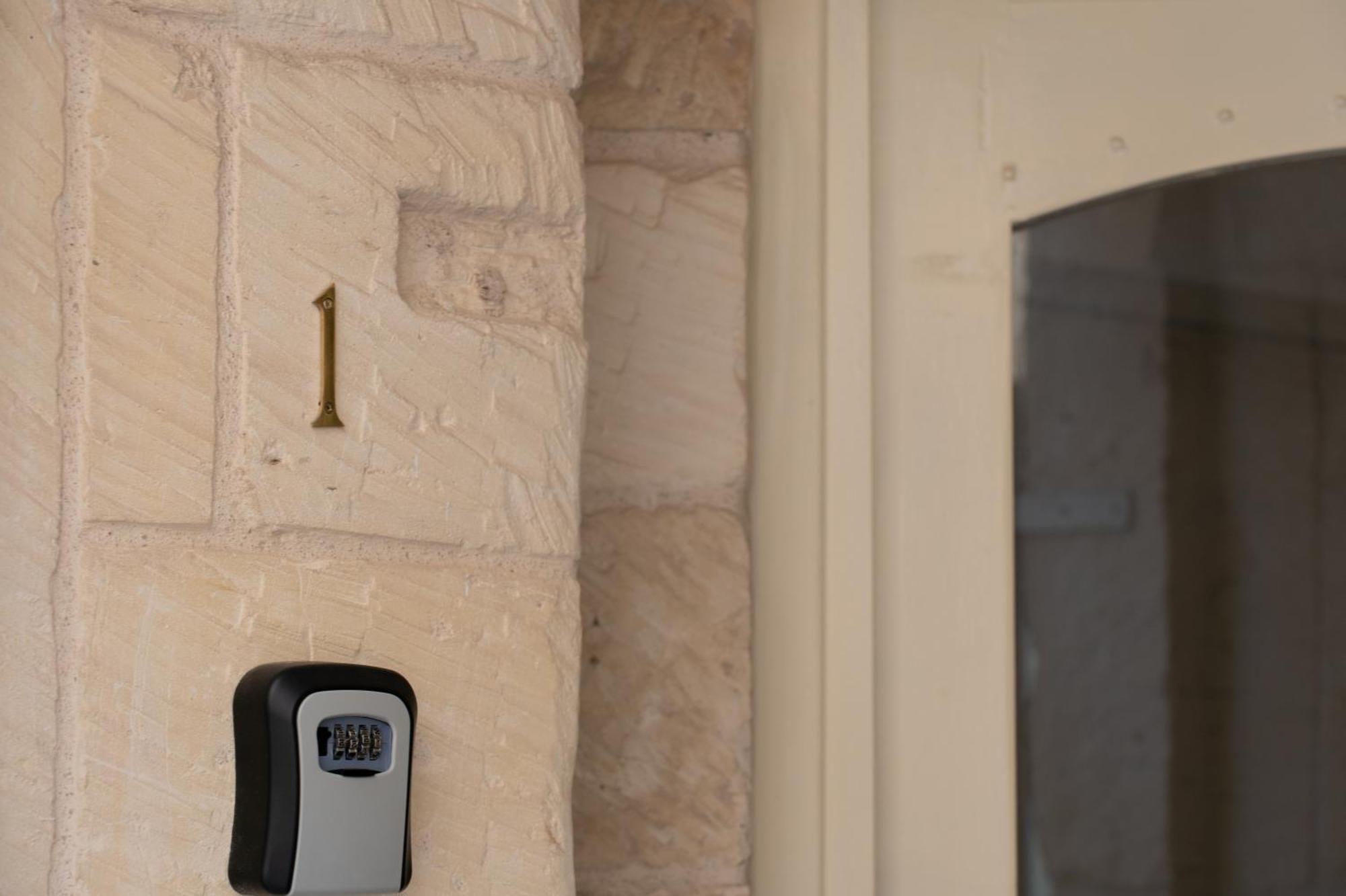 Dimora Barocca Luxury Suites Lecce Exterior foto
